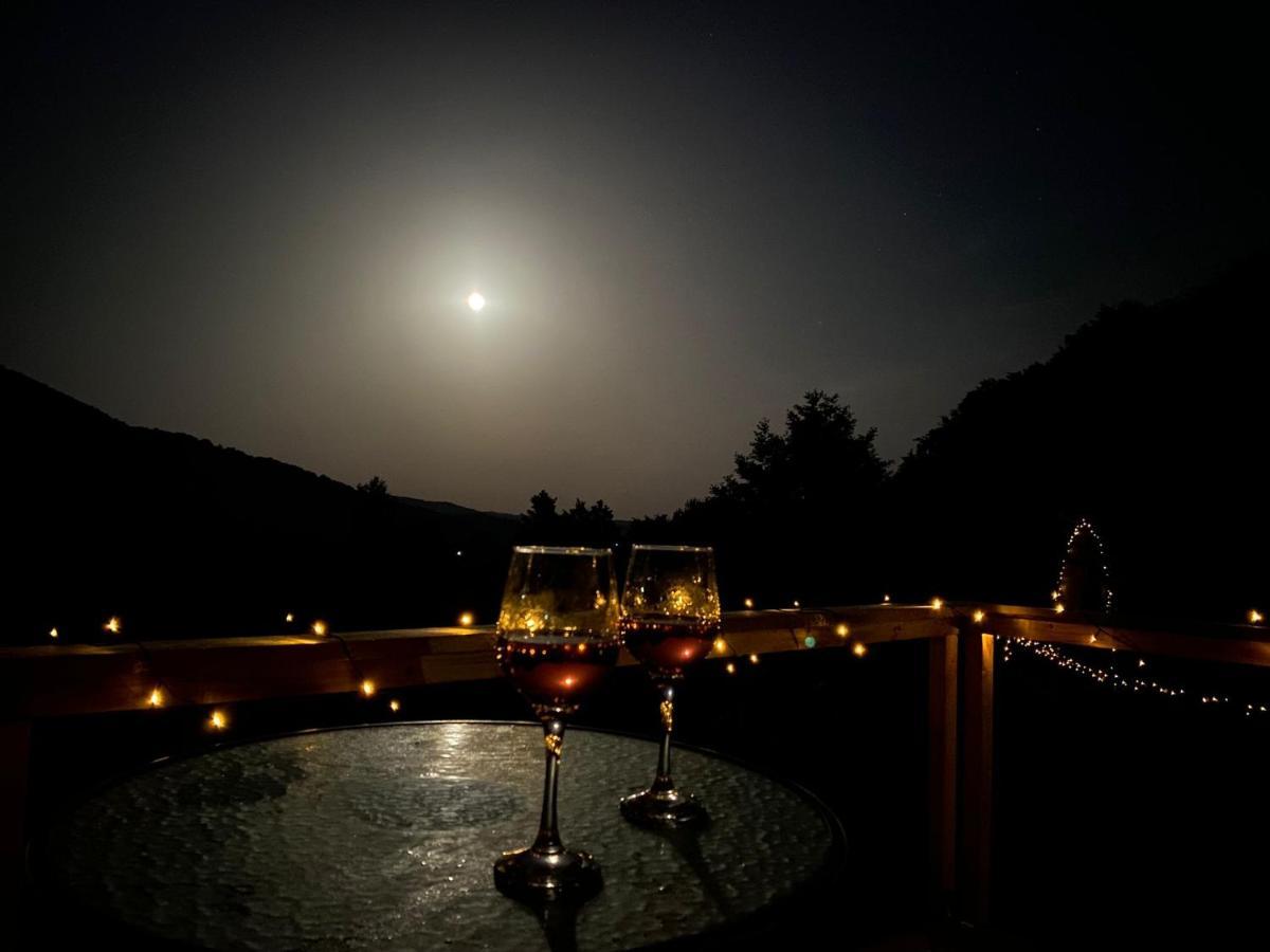 Sunrise Glamping Retreat Hotel Galesu Eksteriør billede