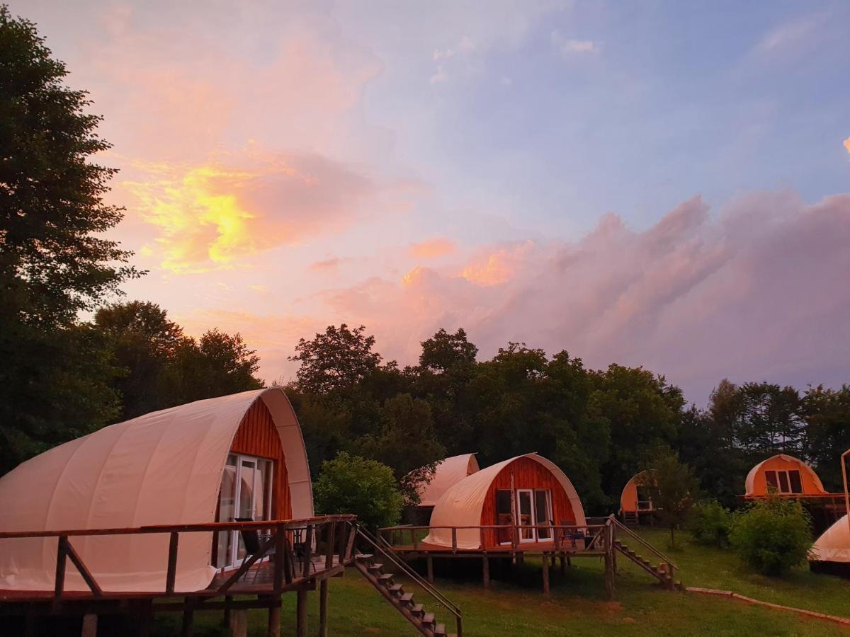 Sunrise Glamping Retreat Hotel Galesu Eksteriør billede