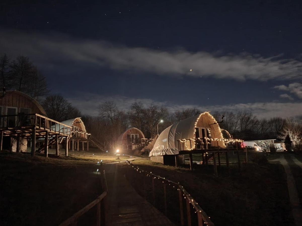Sunrise Glamping Retreat Hotel Galesu Eksteriør billede