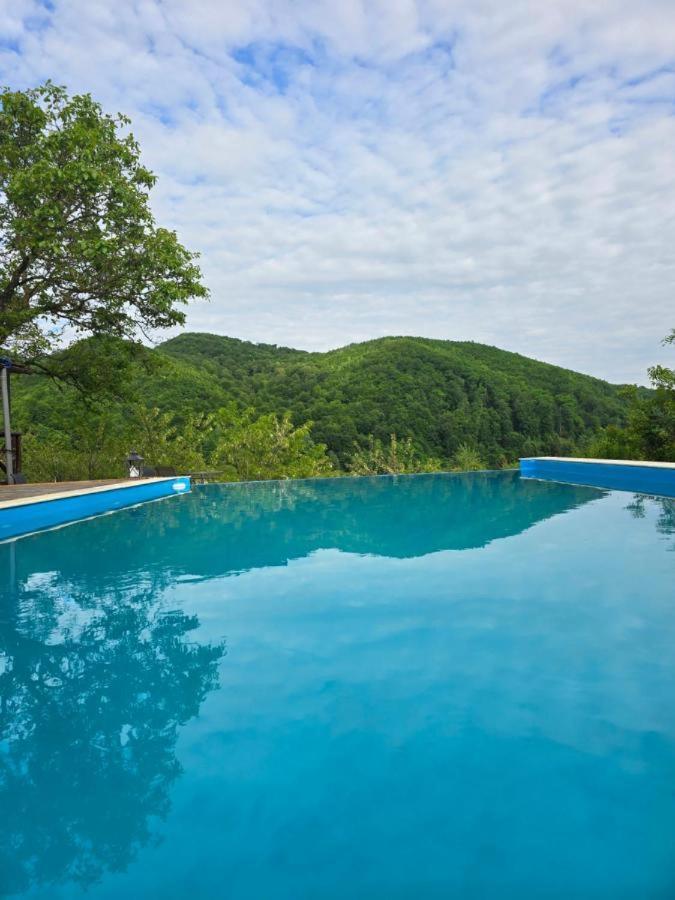 Sunrise Glamping Retreat Hotel Galesu Eksteriør billede